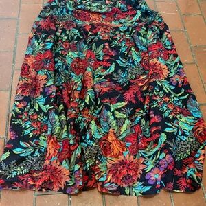 Gorgeous Tiered floral Maxi Skirt - Boho